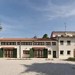 Bed and Breakfast Fattoria Busa Dell'oro 4*